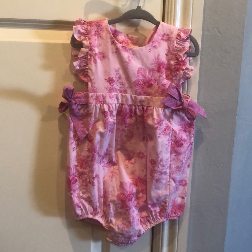 Smocked Auctions pink floral bubble